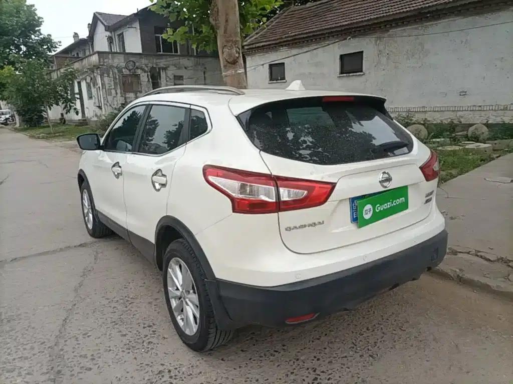 Nissan Qashqai 2016 2.0L CVT Elite Edition — миниатюра 5