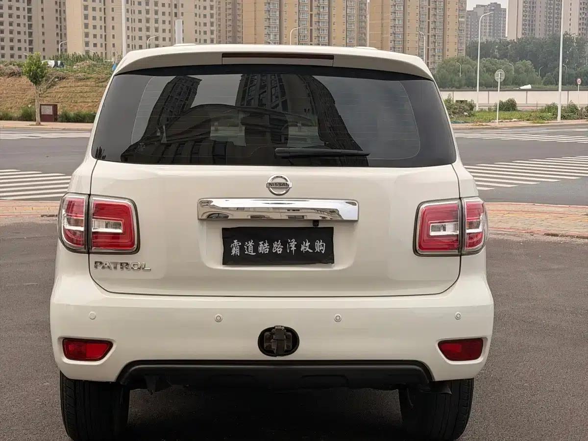 Nissan Patrol 2018 4.0L Platinum Edition — миниатюра 4