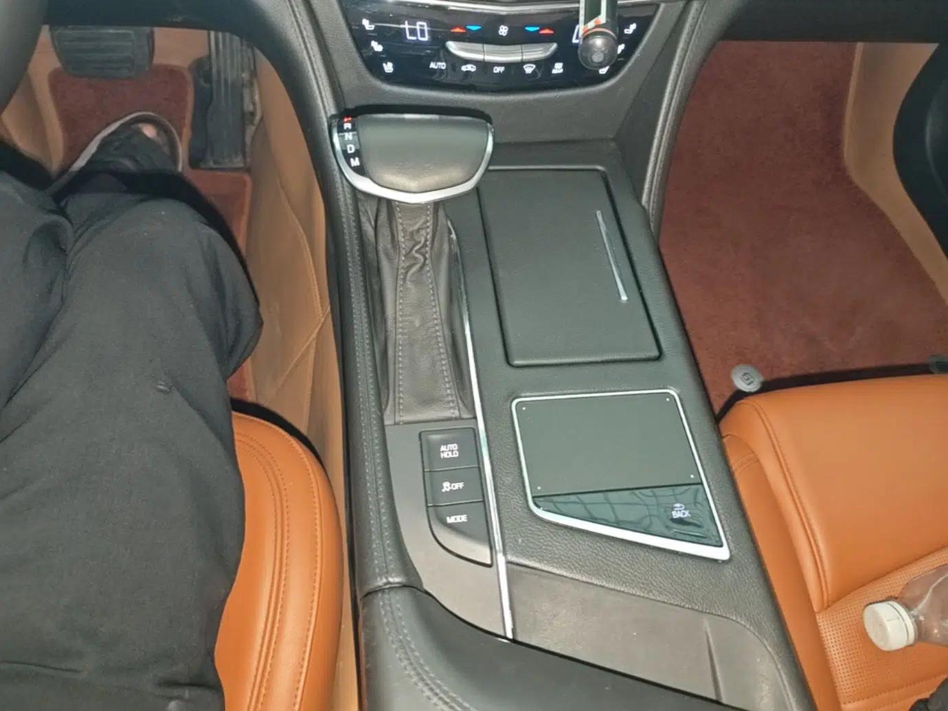 Cadillac CT6 2017 28T Premier Model — миниатюра 16