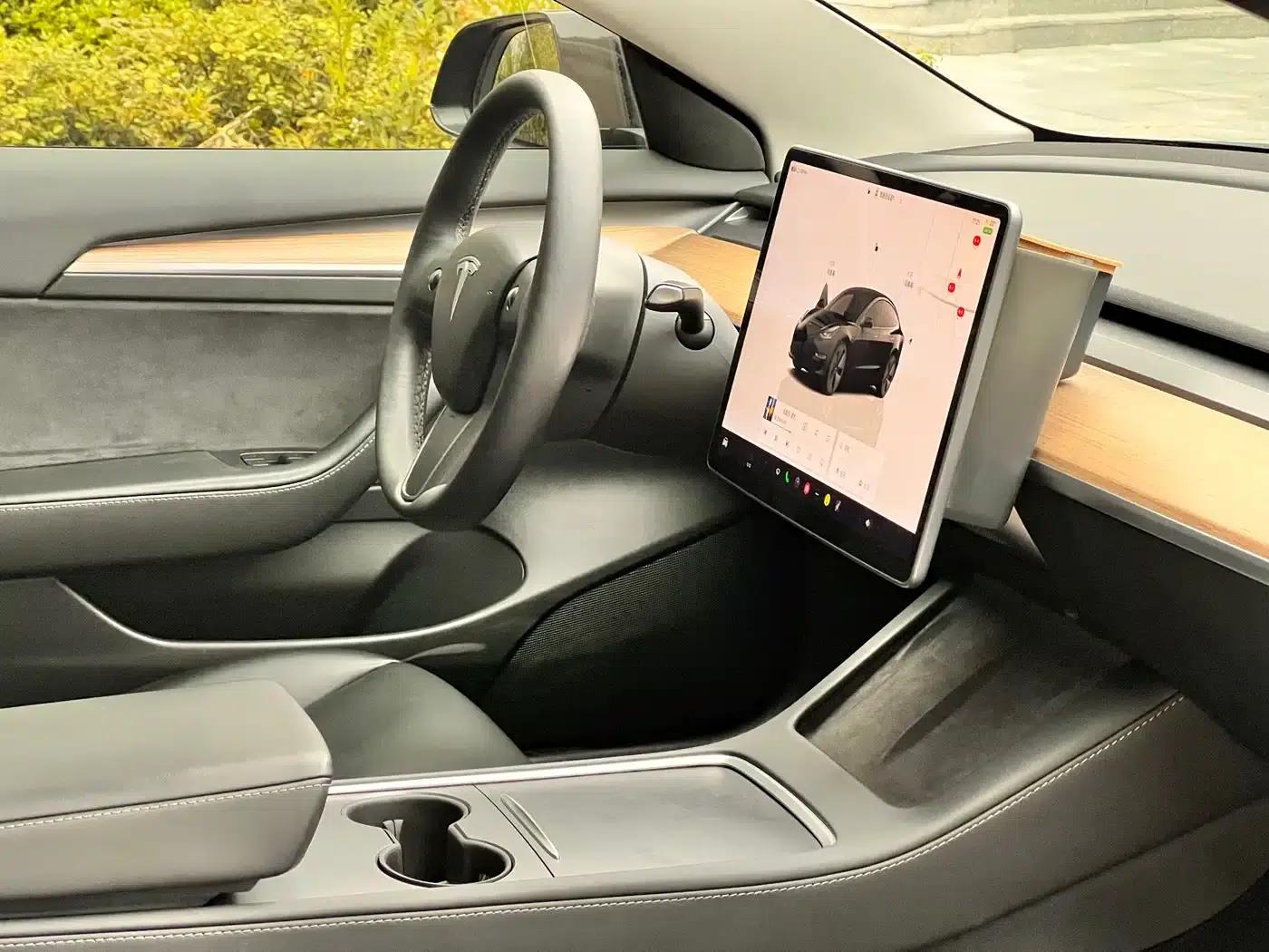 Model 3 2022 Rear-Wheel Drive — миниатюра 12