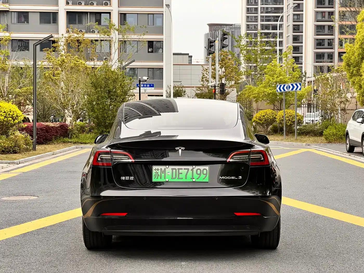 Model 3 2022 Rear-Wheel Drive — миниатюра 14