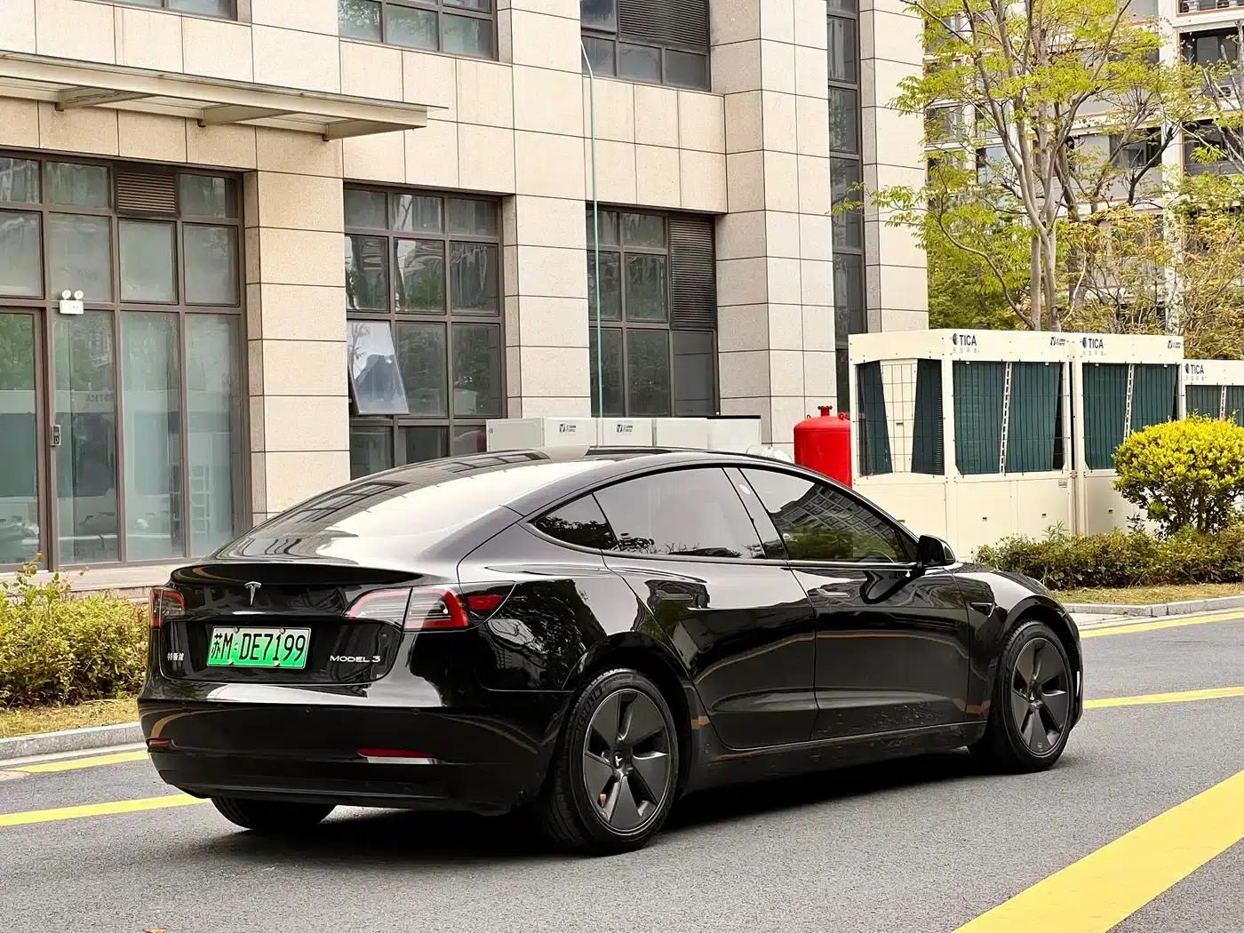 Model 3 2022 Rear-Wheel Drive — миниатюра 15