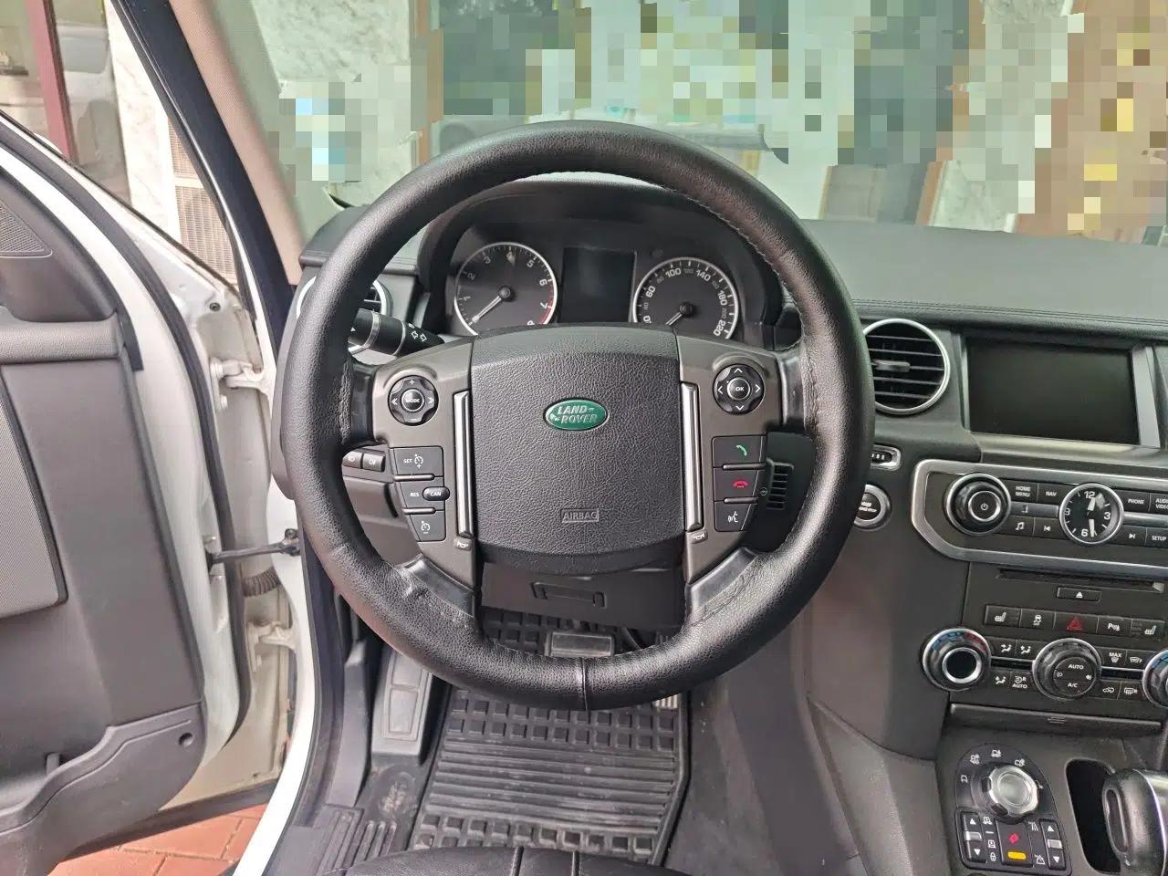 Land Rover Discovery 2012 5.0 V8 HSE — миниатюра 10