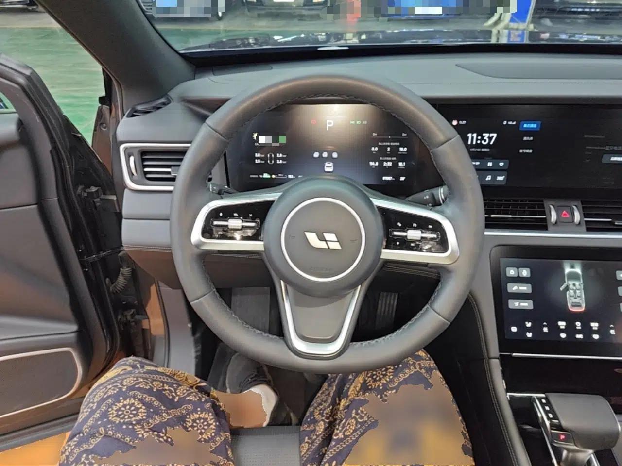Li Auto ONE 2021 Extended-Range 6-Seater Version — миниатюра 13