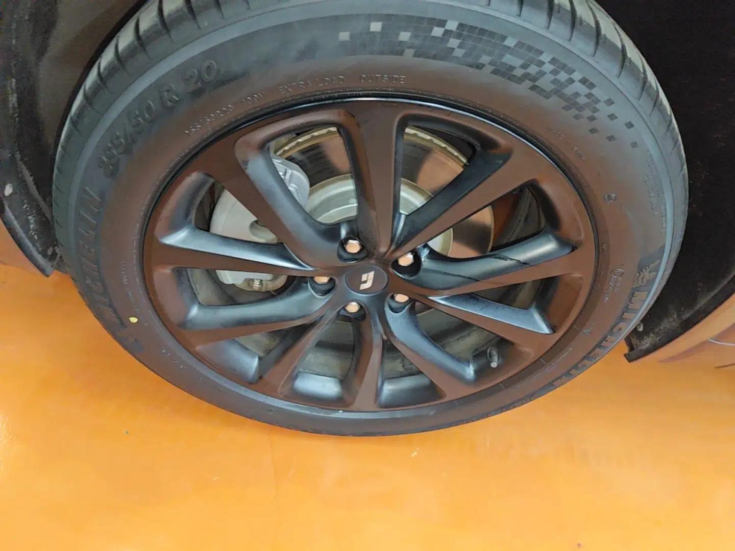 Li Auto ONE 2021 Extended-Range 6-Seater Version — миниатюра 10
