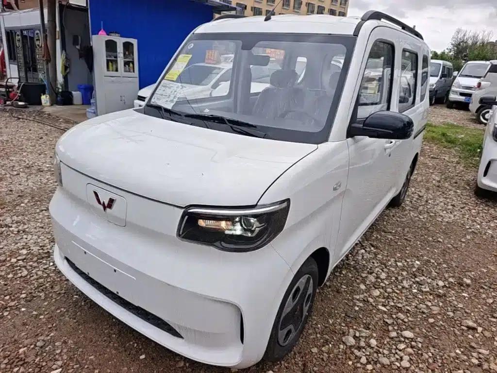 Wuling Sunshine New Energy 2025 Model 305km/h Progressive Edition — миниатюра 1
