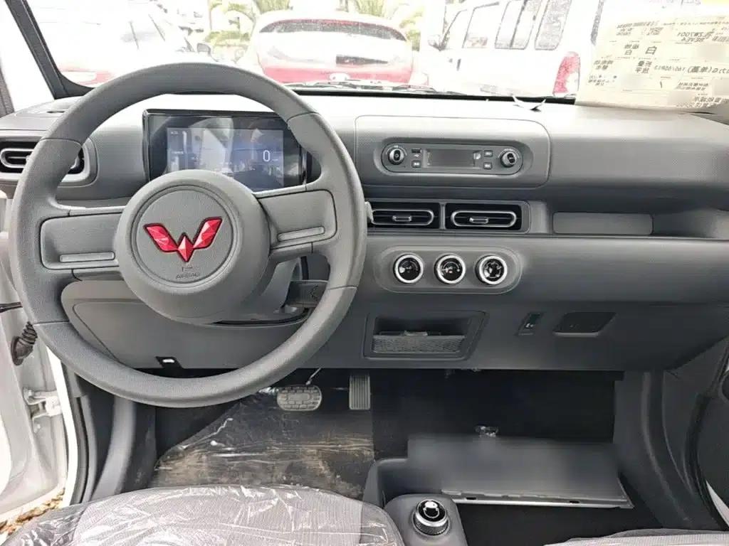 Wuling Sunshine New Energy 2025 Model 305km/h Progressive Edition — миниатюра 10
