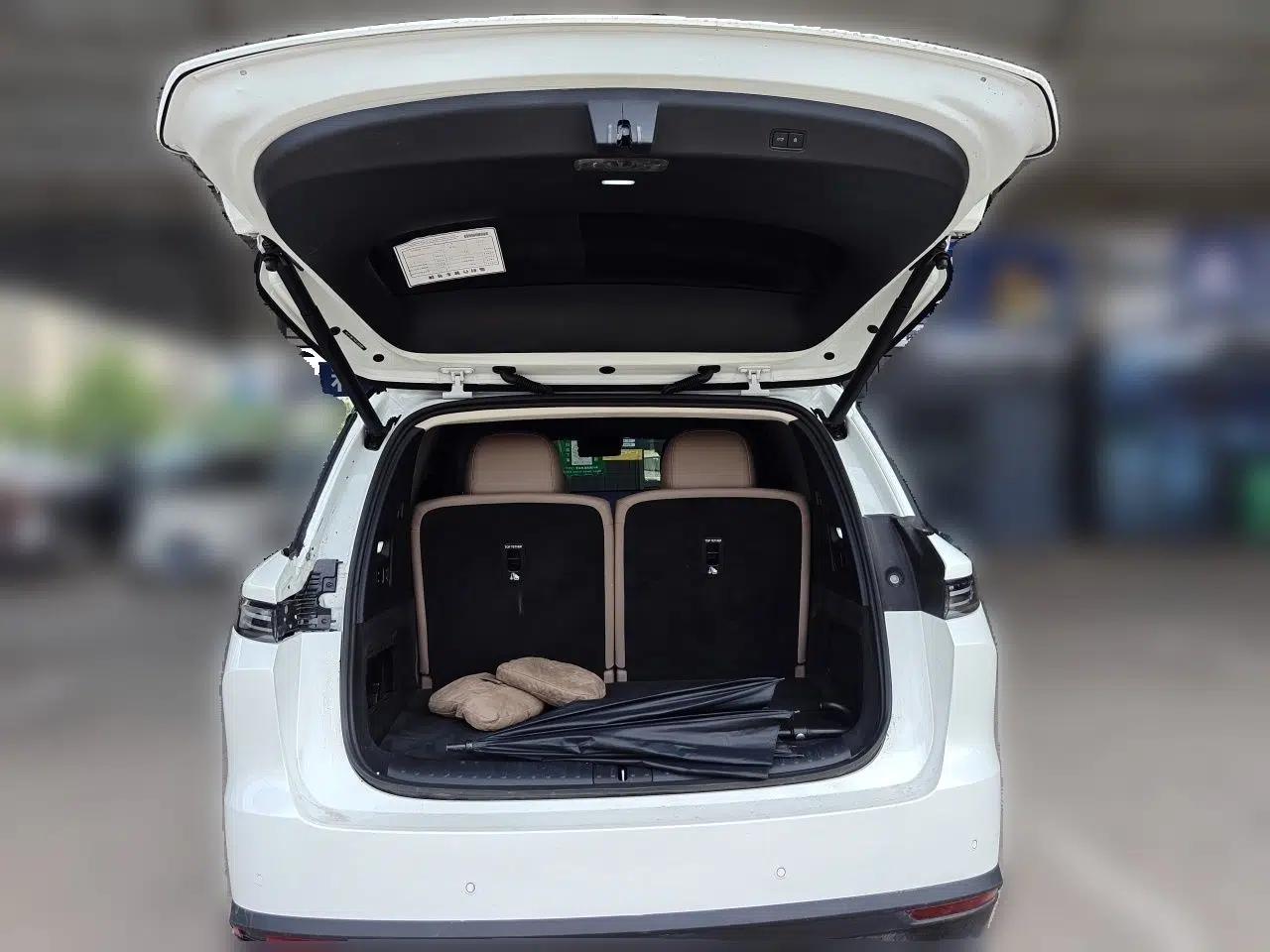 Li Auto i8 2025 Model Standard Version — миниатюра 19