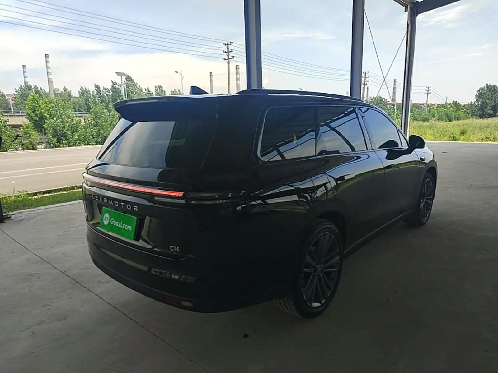 Leapmotor C16 2026 Extended-Range 280 LiDAR Zhizun Edition 6 Seats — миниатюра 6