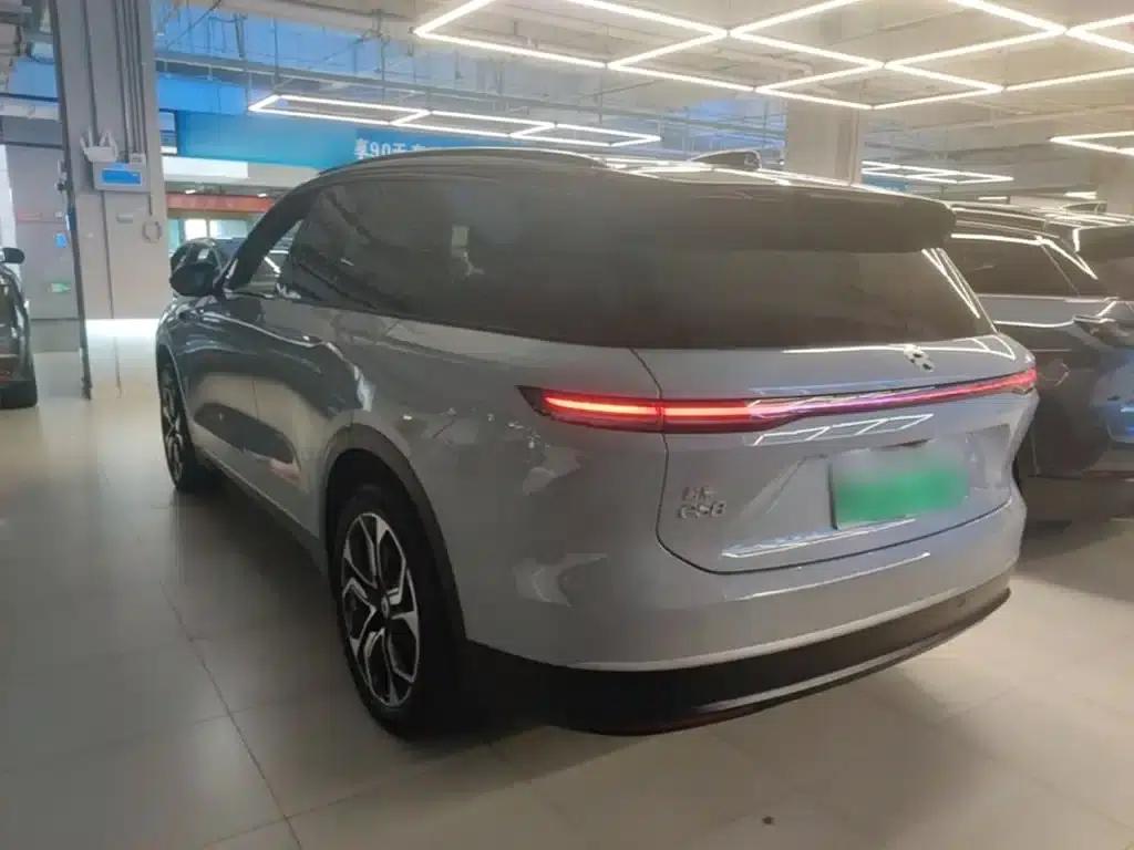 NIO ES8 2024 Model 100kWh — миниатюра 5