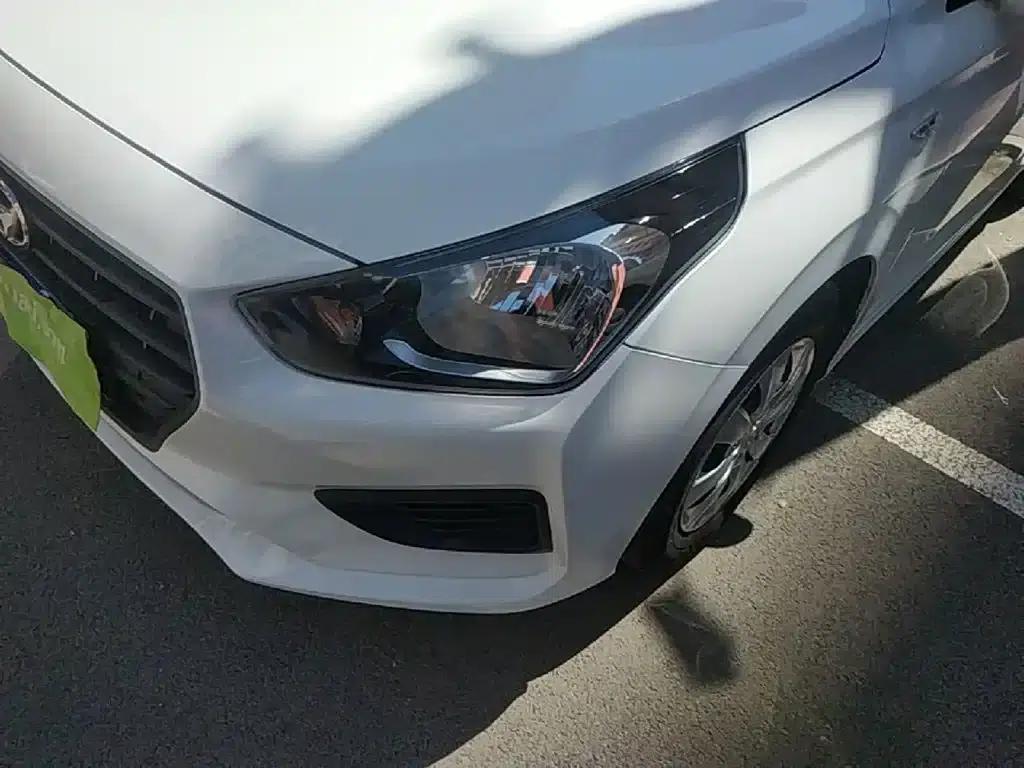 2020 Hyundai Reina 1.4L Manual GL New Edition — миниатюра 24