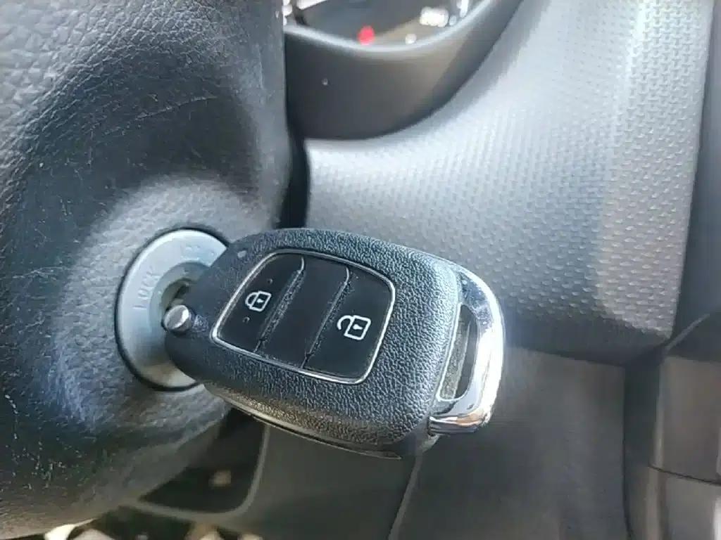 2020 Hyundai Reina 1.4L Manual GL New Edition — миниатюра 9