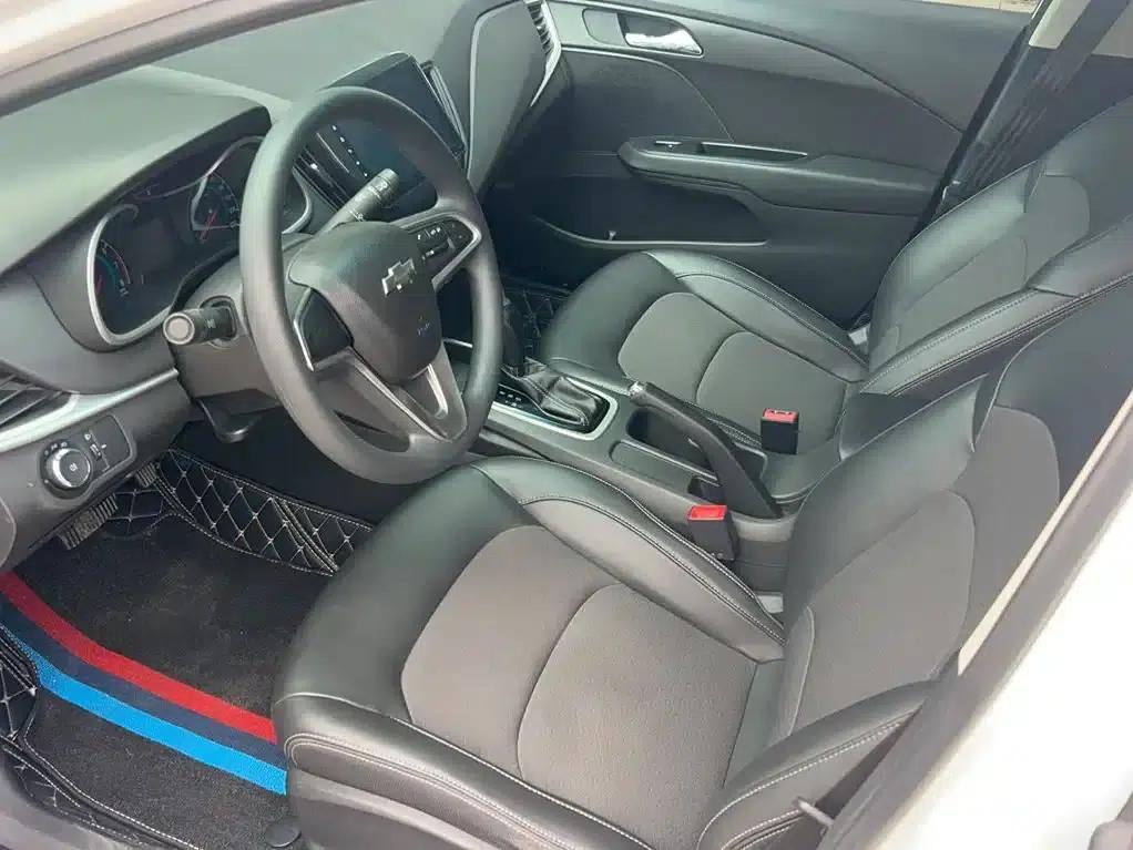 Chevrolet Cruze 2016 1.5L Automatic Comfort Edition — миниатюра 13