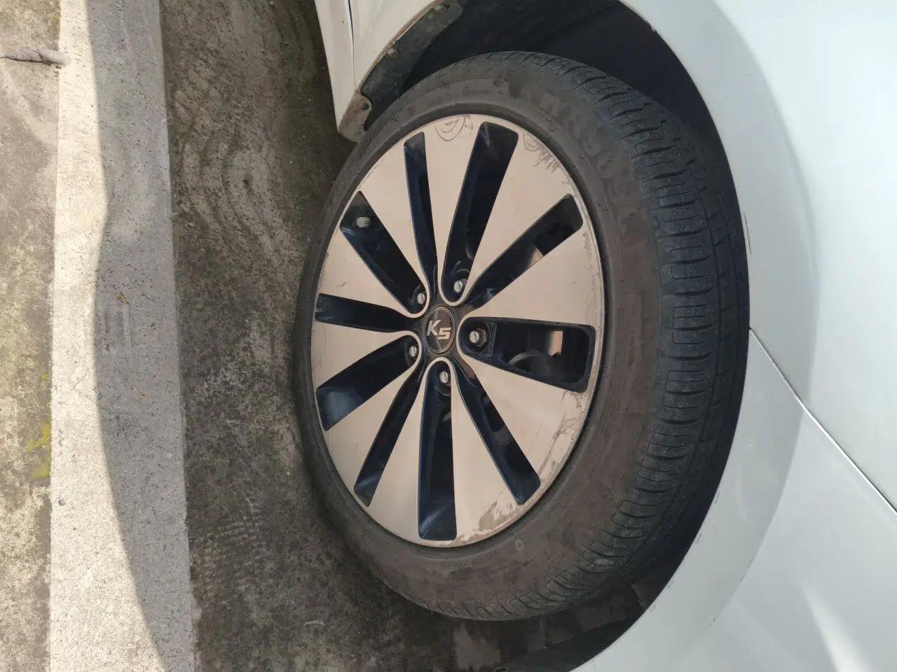Kia K5 2012 2.0L Automatic DLX — миниатюра 8