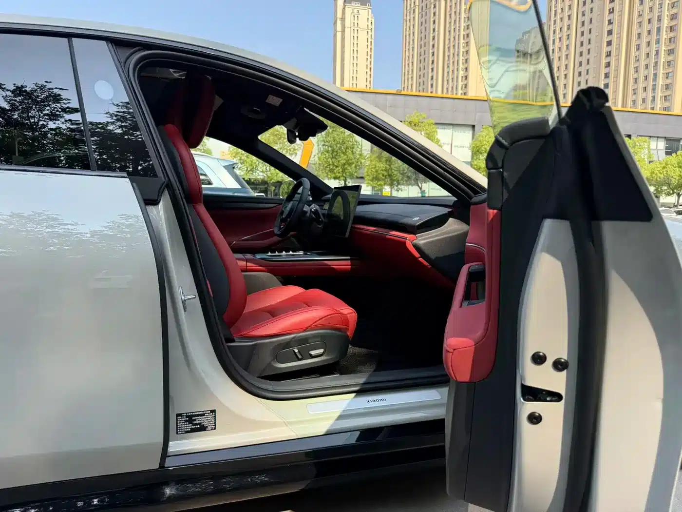 Xiaomi SU7 2024 All-Wheel Drive Long Range High-End Intelligent Driving Max Edition — миниатюра 4