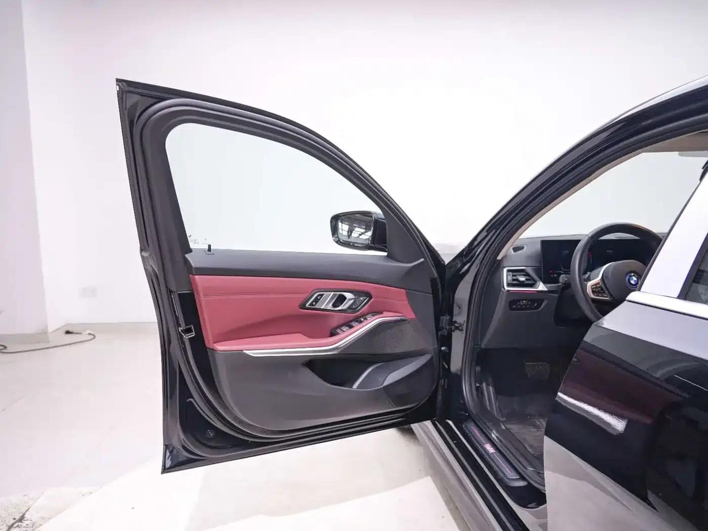 BMW i3 2024 eDrive 35L — миниатюра 13