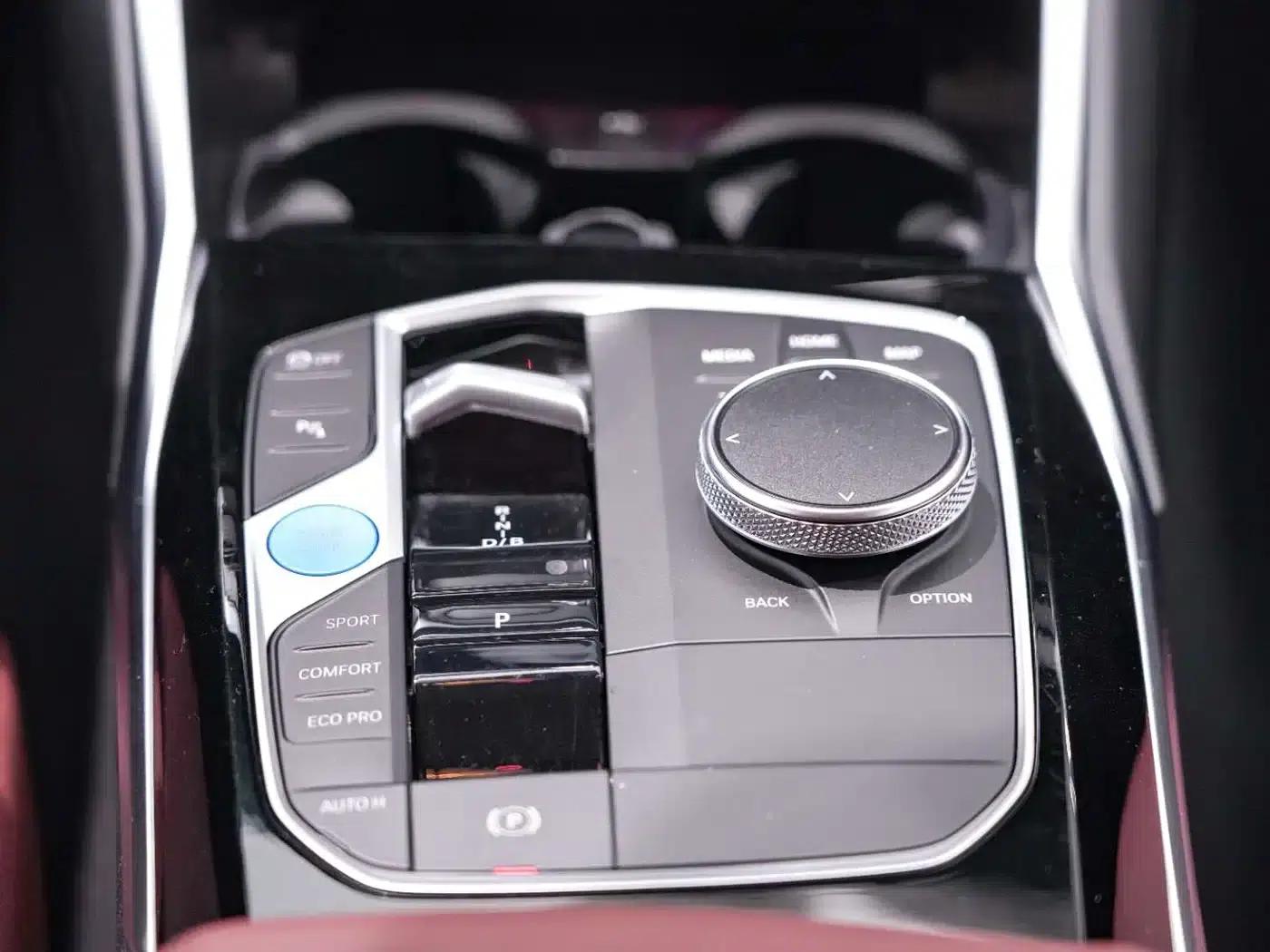 BMW i3 2024 eDrive 35L — миниатюра 16