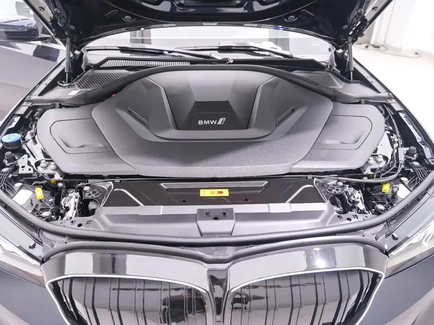 BMW i3 2024 eDrive 35L — миниатюра 22