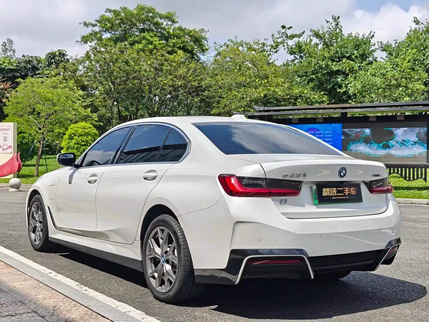 BMW i3 2024 eDrive 35L — миниатюра 4