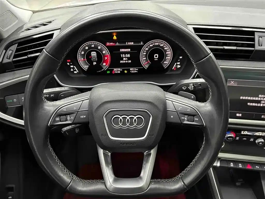 Audi Q3 2022 35 TFSI Fashion Dynamic Edition — миниатюра 3