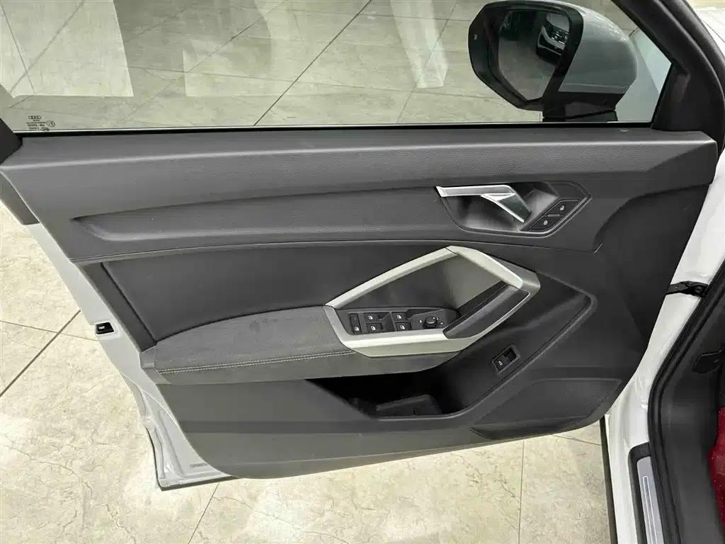 Audi Q3 2022 35 TFSI Fashion Dynamic Edition — миниатюра 9