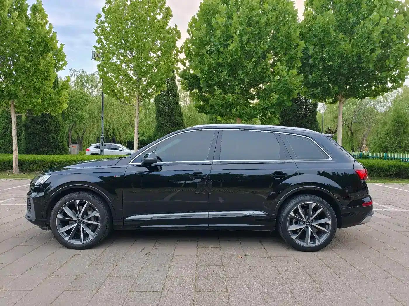 Audi Q7 2023 55 TFSI quattro S line Sport — миниатюра 3
