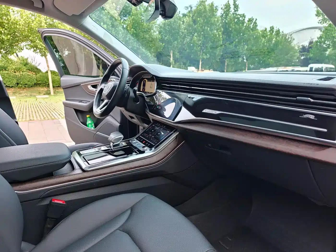 Audi Q7 2023 55 TFSI quattro S line Sport — миниатюра 33