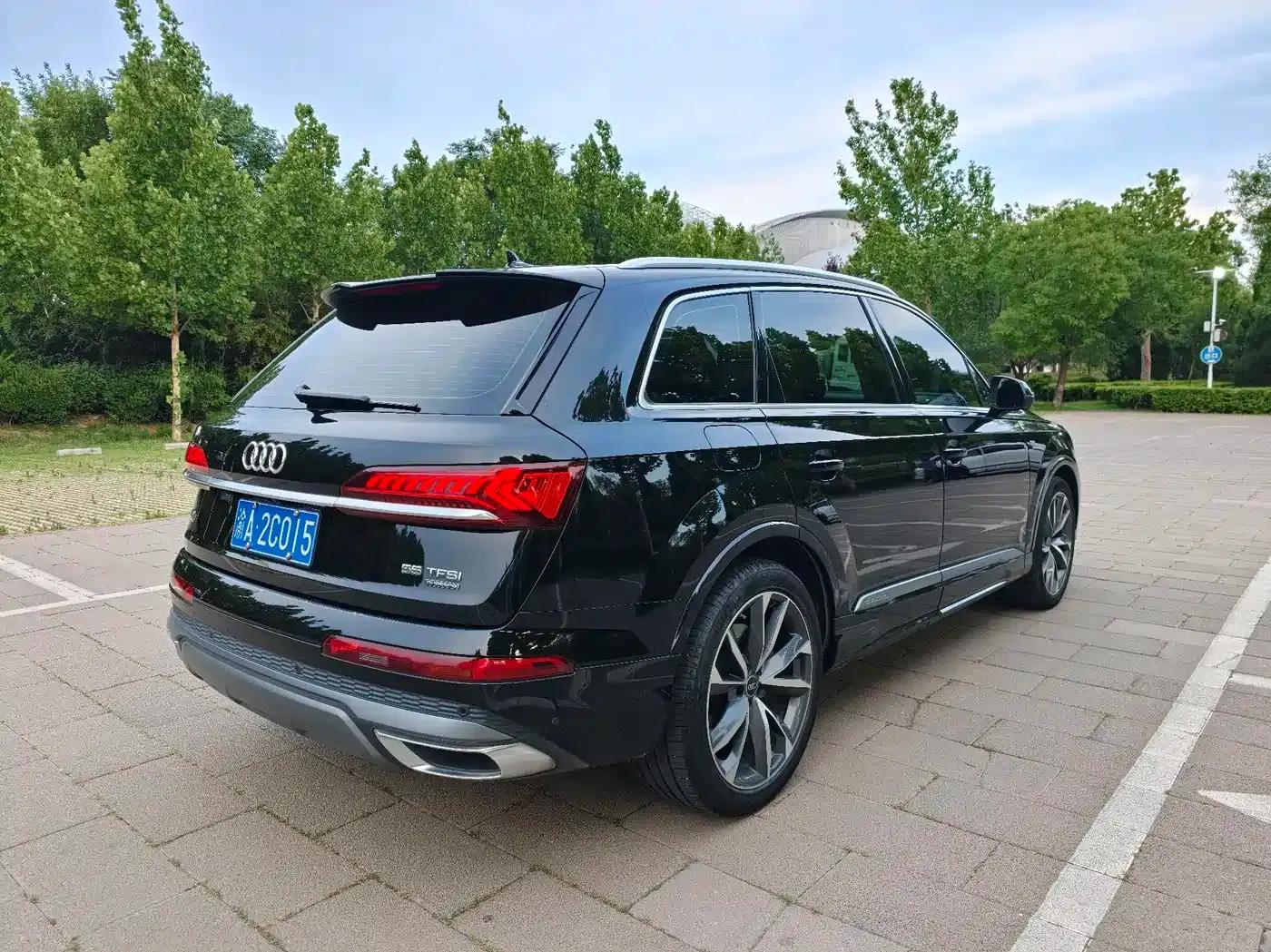 Audi Q7 2023 55 TFSI quattro S line Sport — миниатюра 6