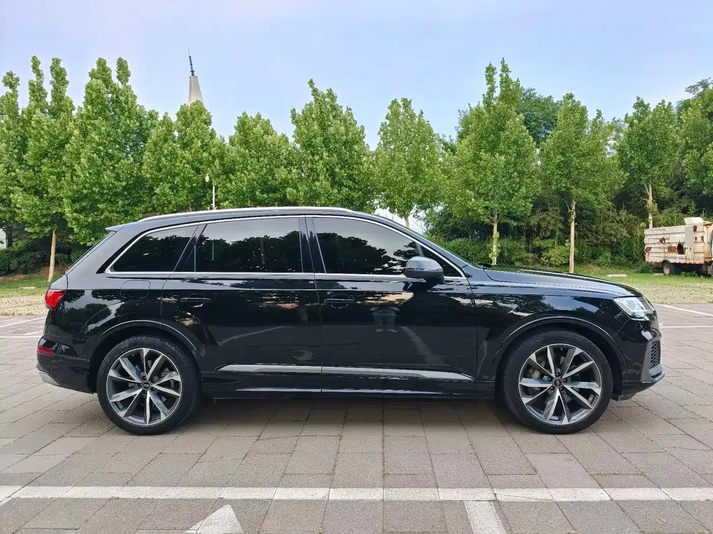 Audi Q7 2023 55 TFSI quattro S line Sport — миниатюра 7