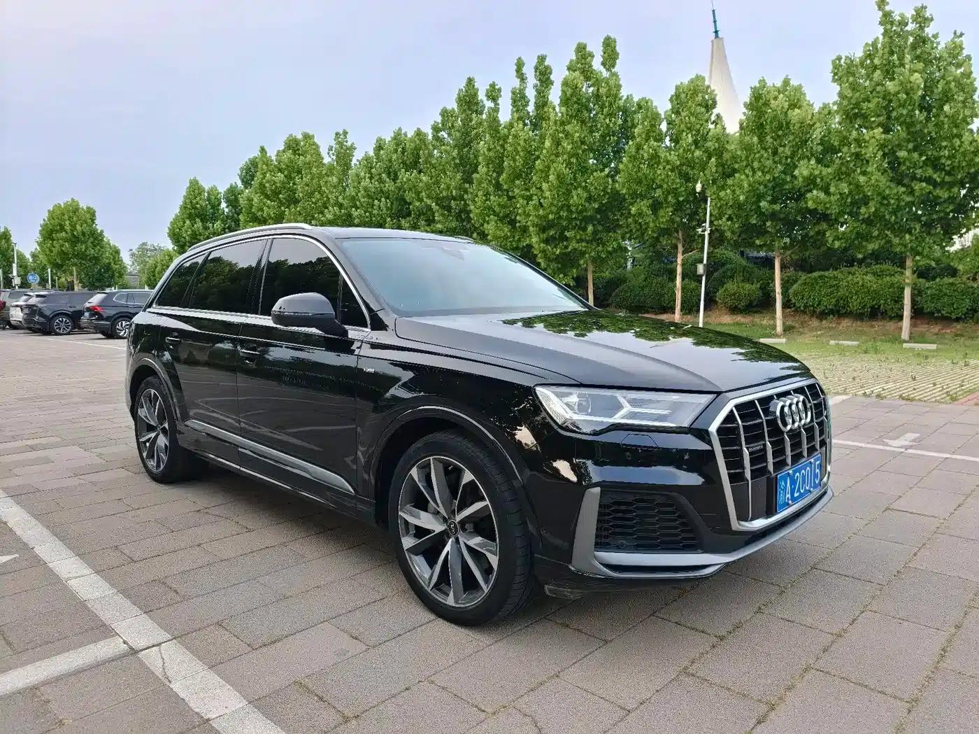Audi Q7 2023 55 TFSI quattro S line Sport — миниатюра 8