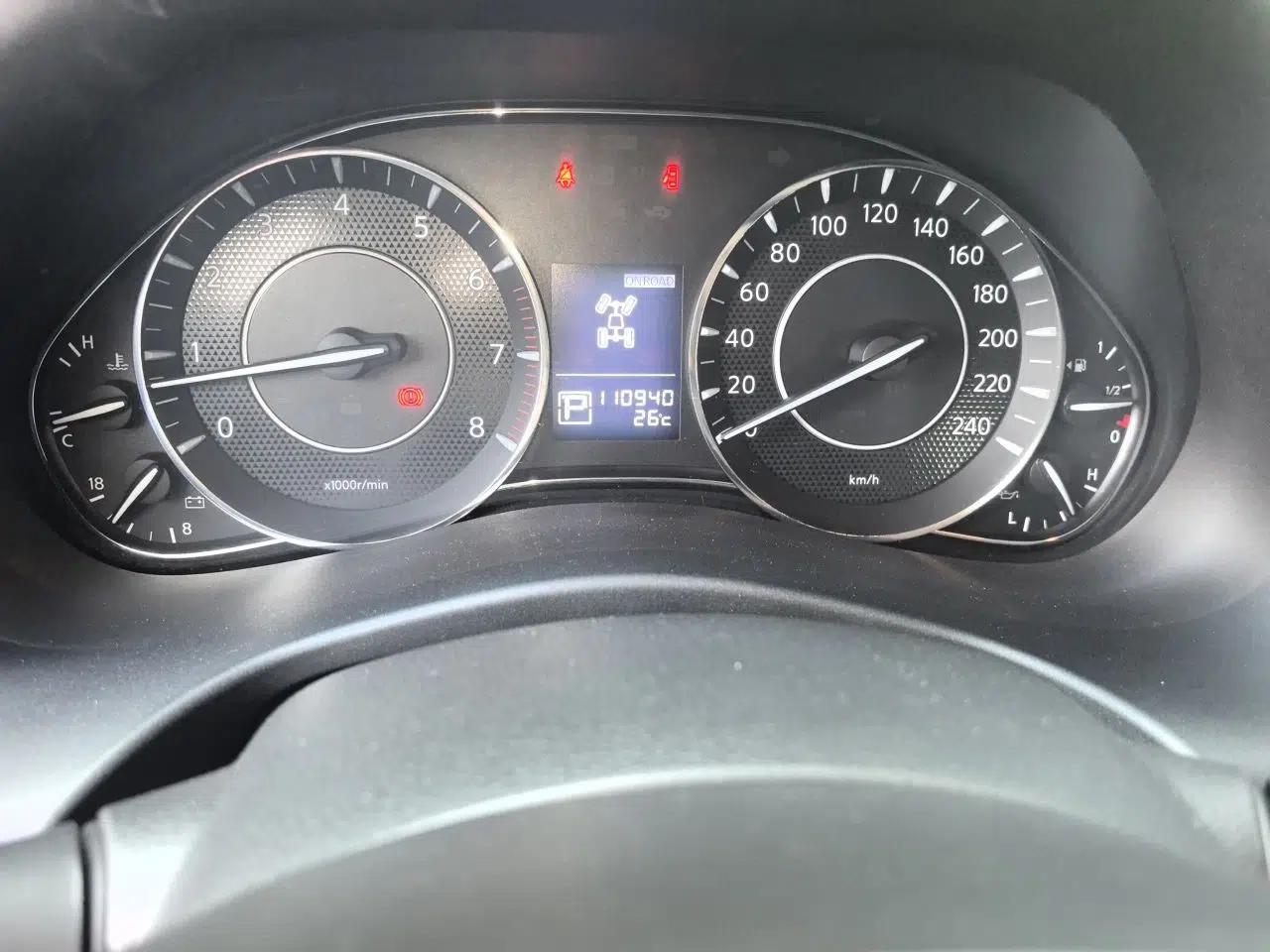 Nissan Patrol — миниатюра 12