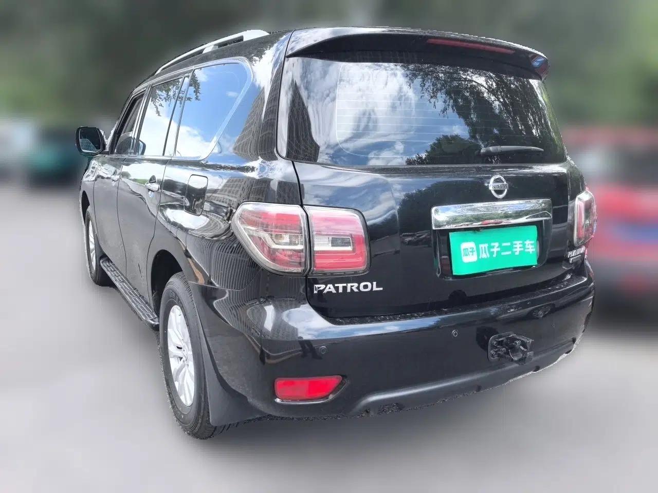Nissan Patrol — миниатюра 4