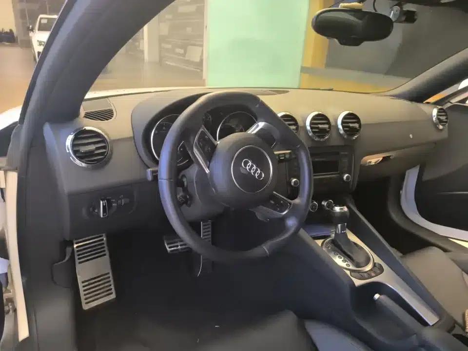 Audi TT 2014 TT Coupe 45 TFSI Comfortline — миниатюра 3
