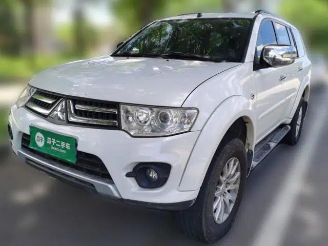 Mitsubishi Pajero Sport 2013 3.0L Automatic 4x4 Executive Edition