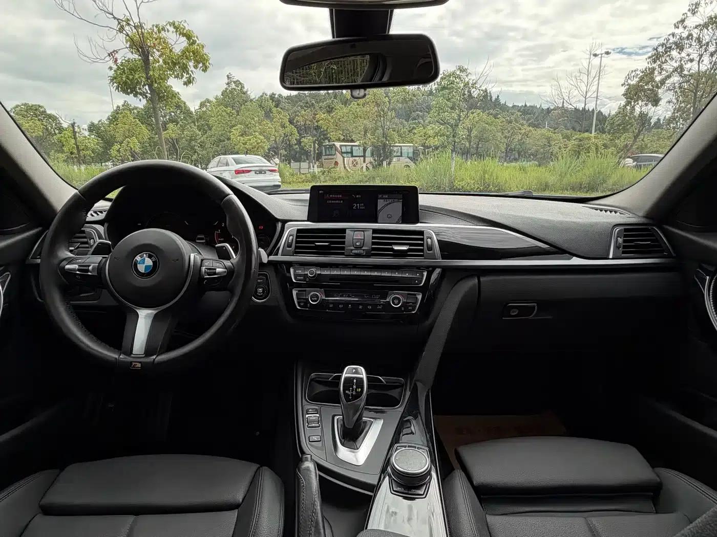 2018 BMW 3 Series 320Li Leading M Sport Package — миниатюра 16
