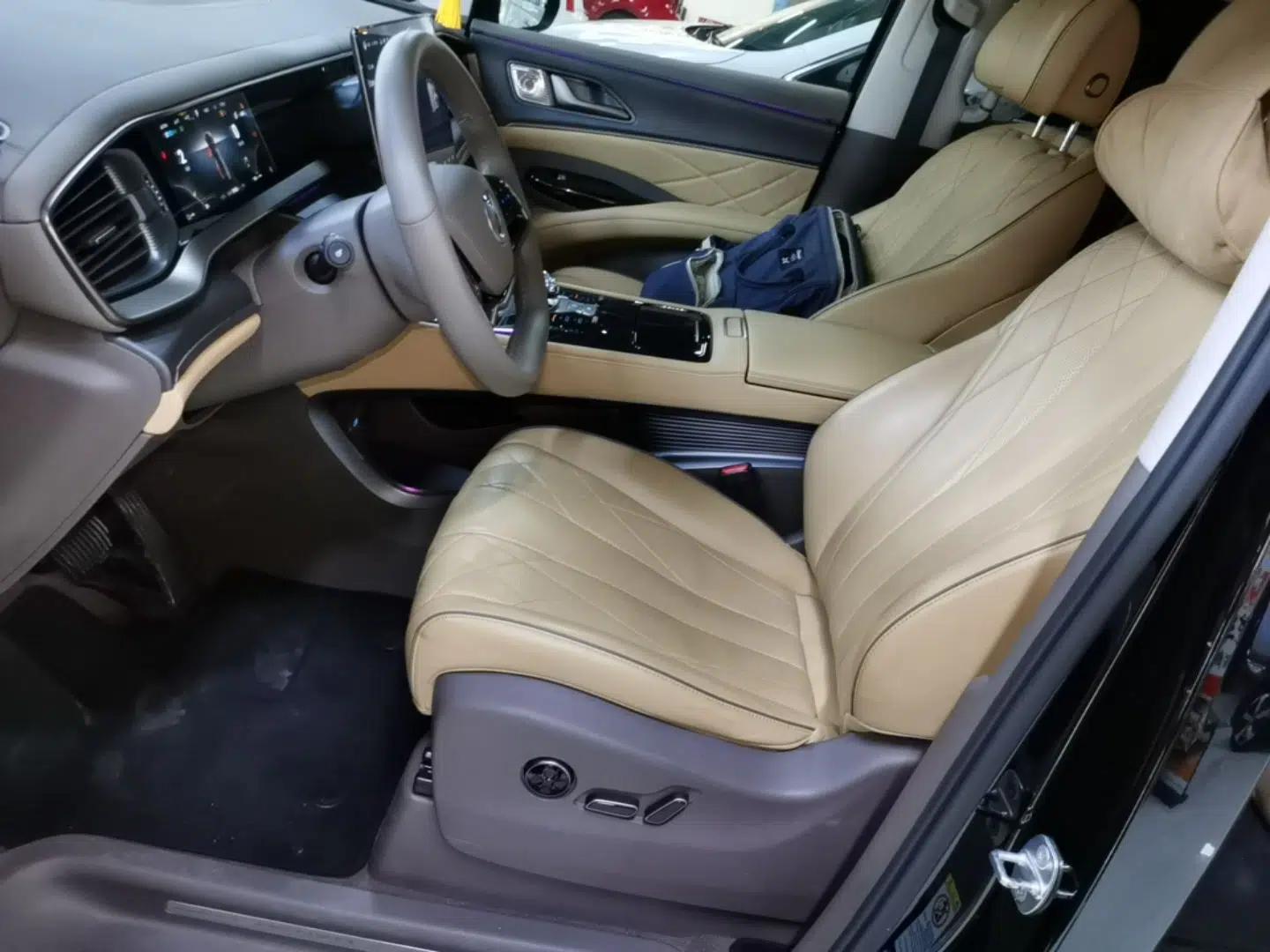 Denza D9 2022 DM-i 970 Four-Wheel Drive Flagship Model — миниатюра 17