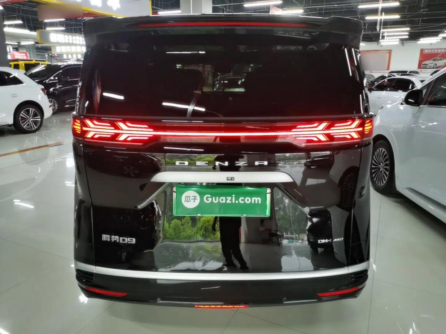 Denza D9 2022 DM-i 970 Four-Wheel Drive Flagship Model — миниатюра 5