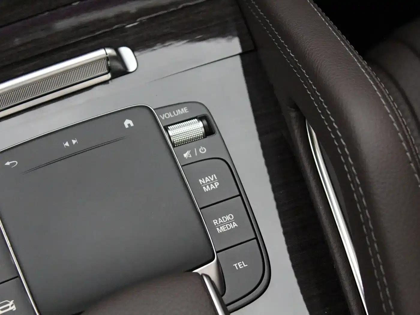 Imported Mercedes-Benz GLE 2022 GLE 350 4MATIC Fashion Model — миниатюра 11