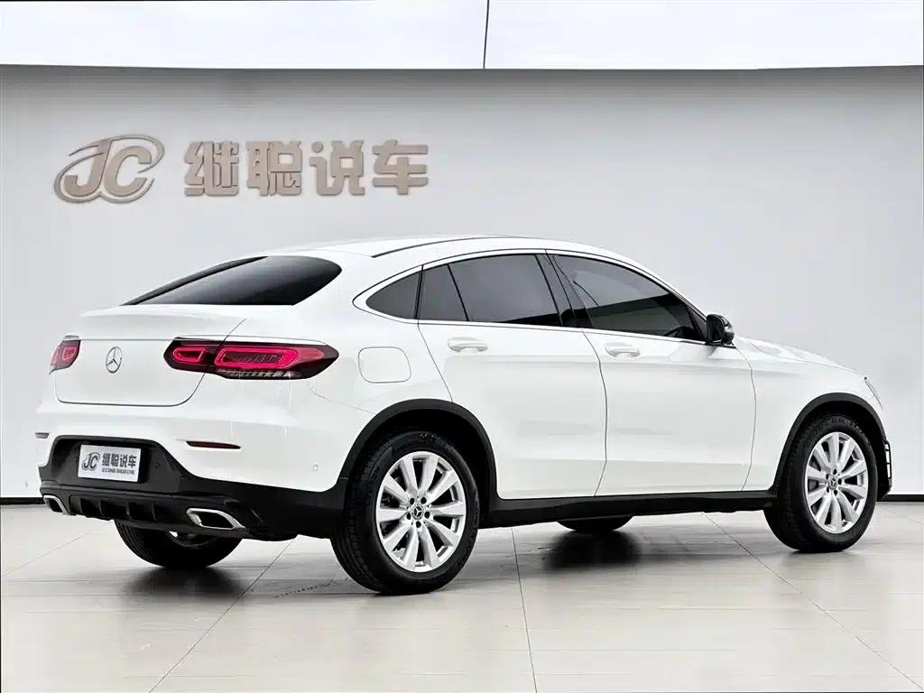 Mercedes-Benz GLC Coupe 2020 GLC 260 4MATIC Coupe SUV — миниатюра 5