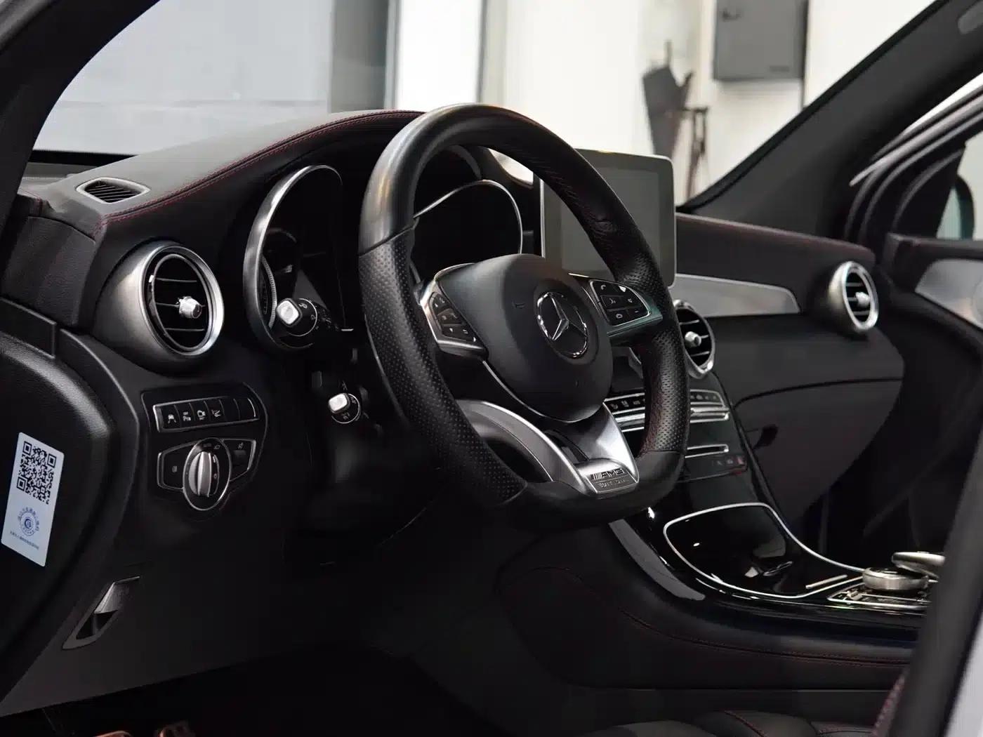2017 Mercedes-Benz GLC AMG 43 4MATIC — миниатюра 7