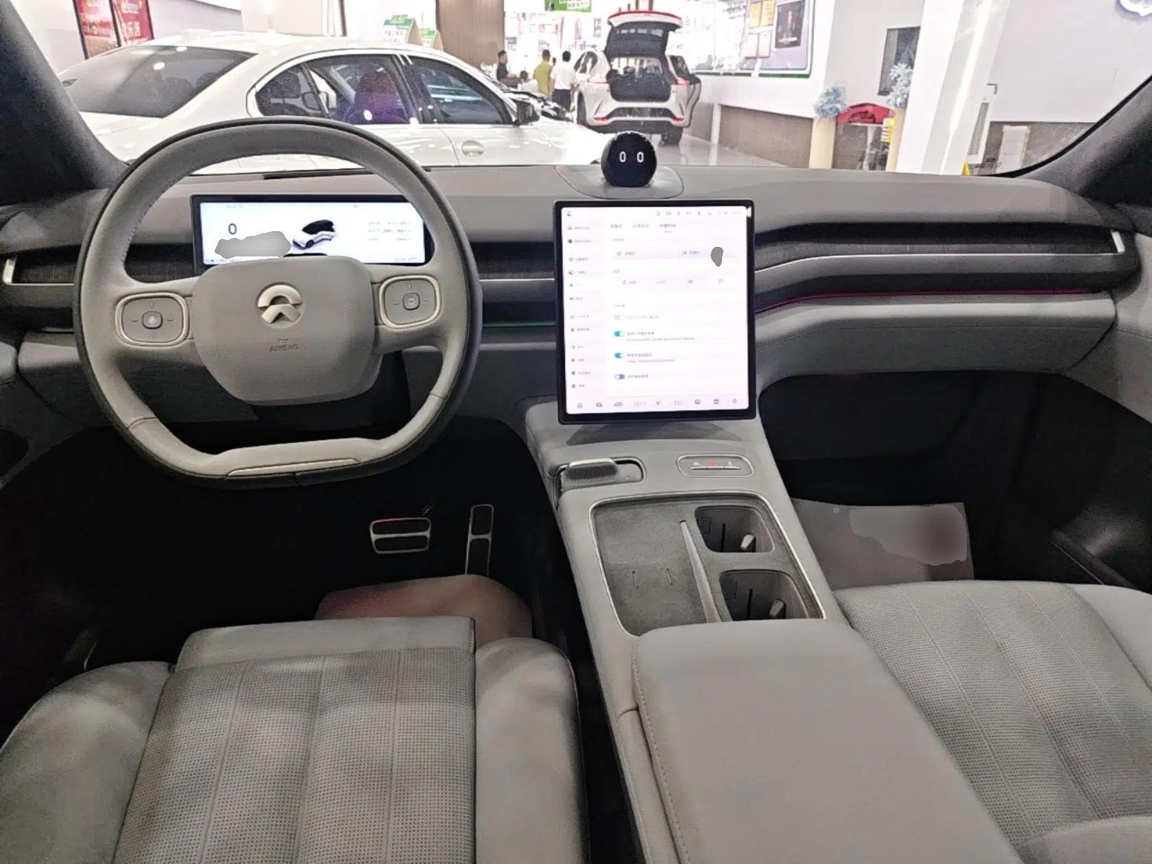 Nio ES8 2023 75 kWh — миниатюра 12