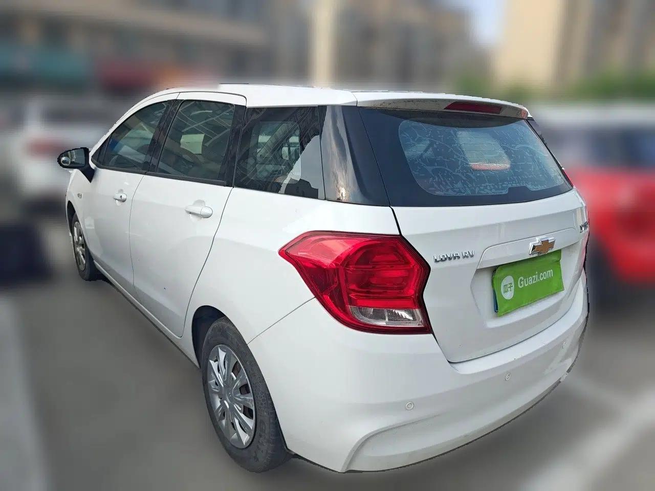 Chevrolet Lova RV 2016 1.5L Automatic Comfort Edition — миниатюра 4