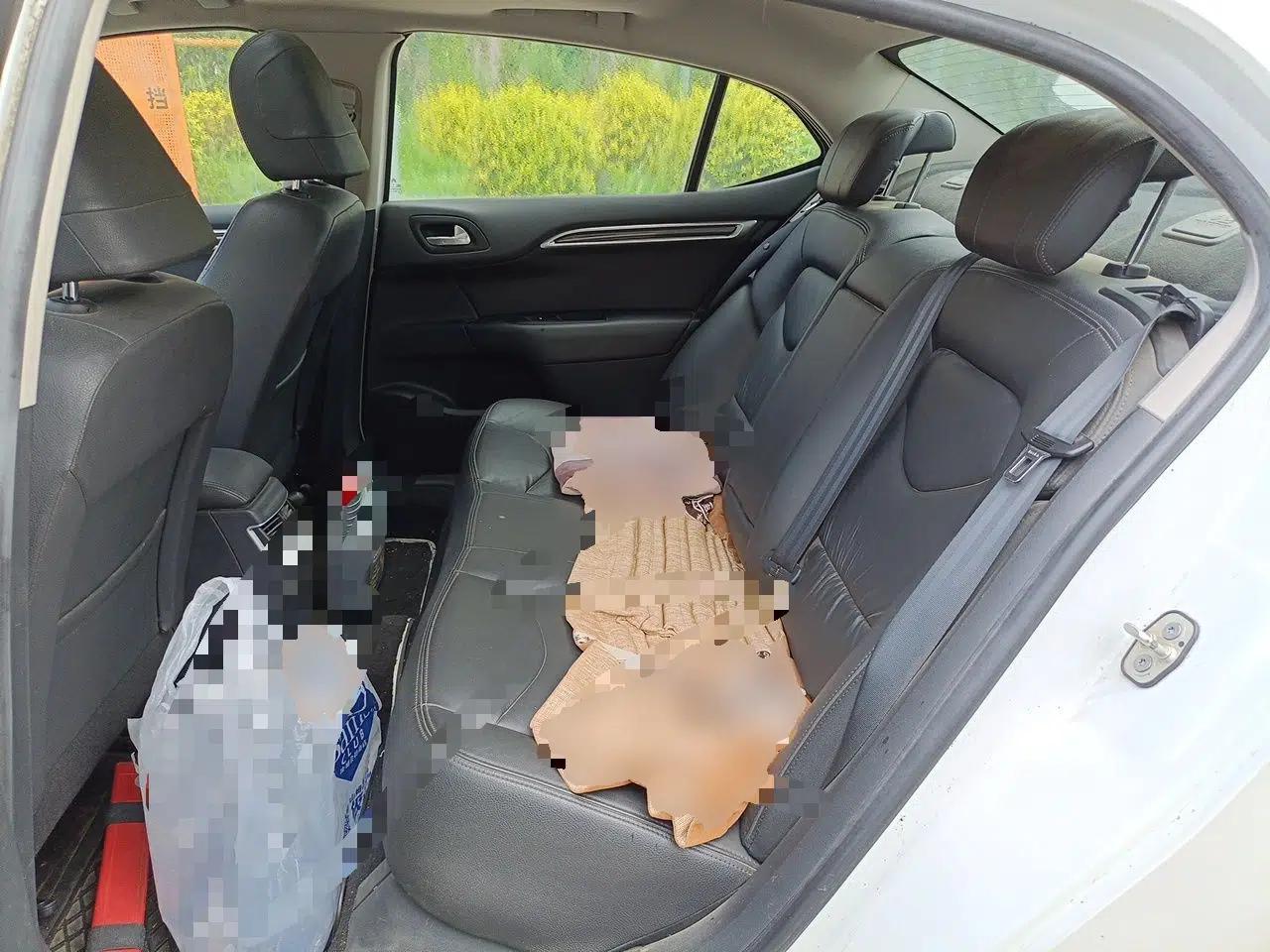 Citroen C4L 2014 1.8L Intelligent Drive Manual Version – Dynamic Edition — миниатюра 17