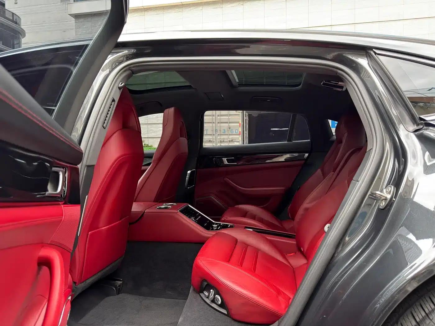 2017 Panamera Executive Long Wheelbase 3.0T — миниатюра 4
