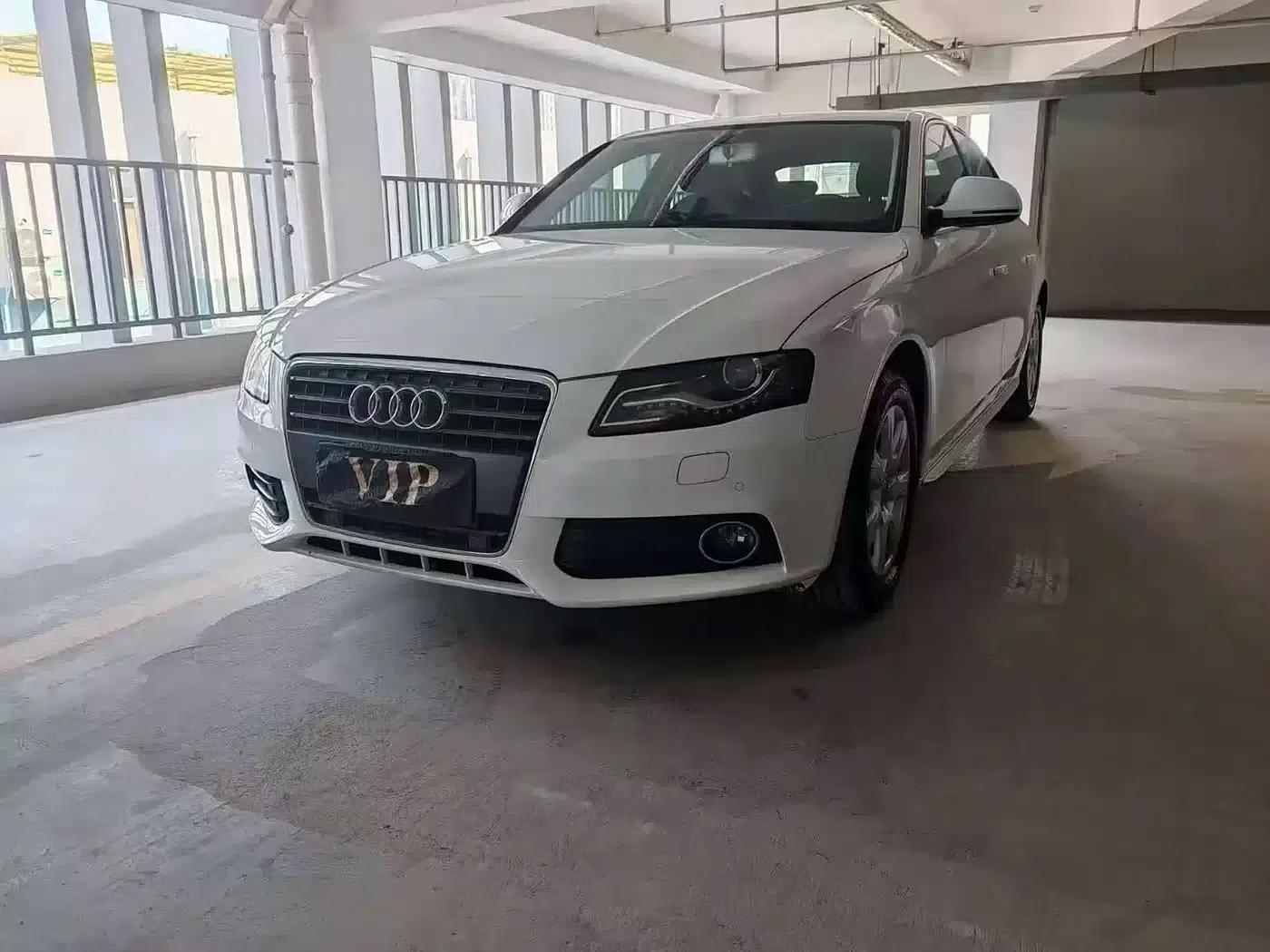 Audi A4L 2012 2.0 TFSI Automatic Comfort — миниатюра 2