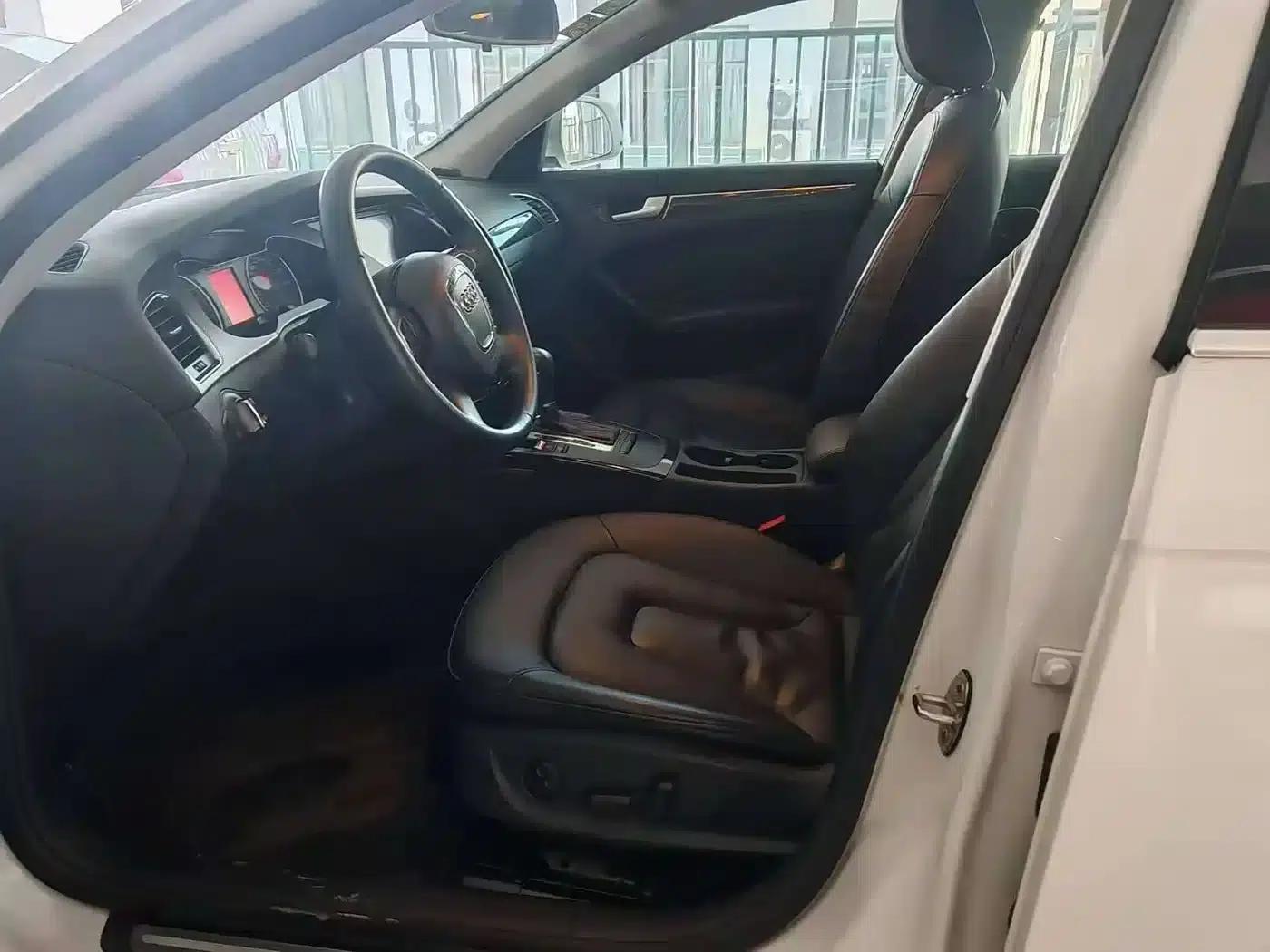 Audi A4L 2012 2.0 TFSI Automatic Comfort — миниатюра 4