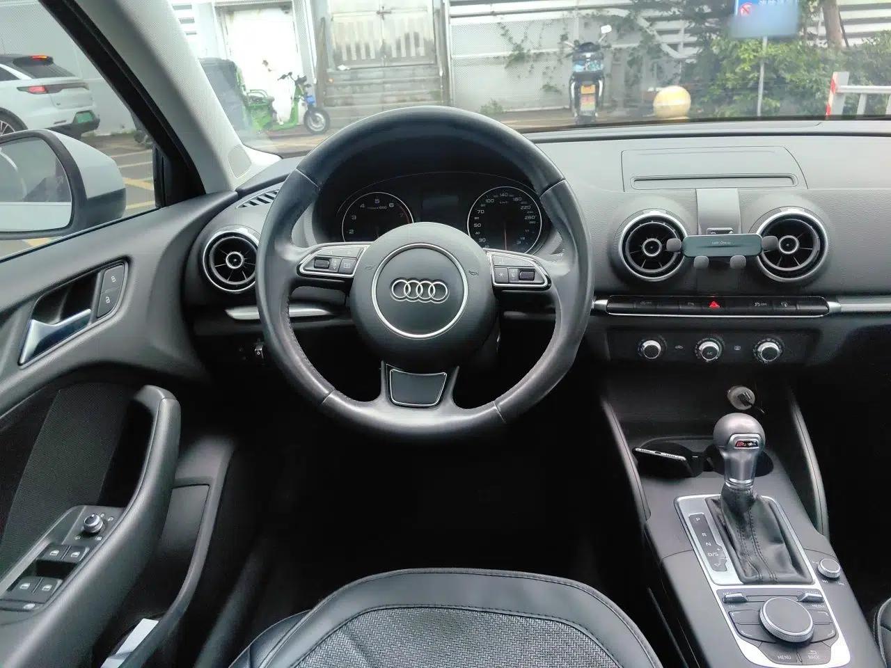 Audi A3 2016 Limousine 35 TFSI Prestige Edition — миниатюра 10