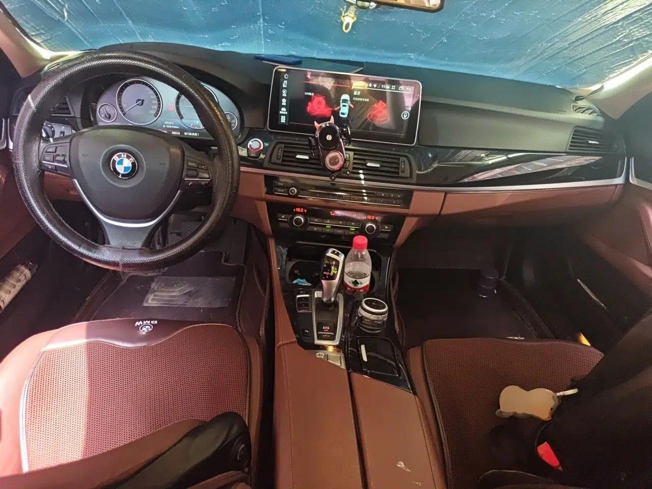 BMW 5 Series 2017 520Li Elegant Edition — миниатюра 9