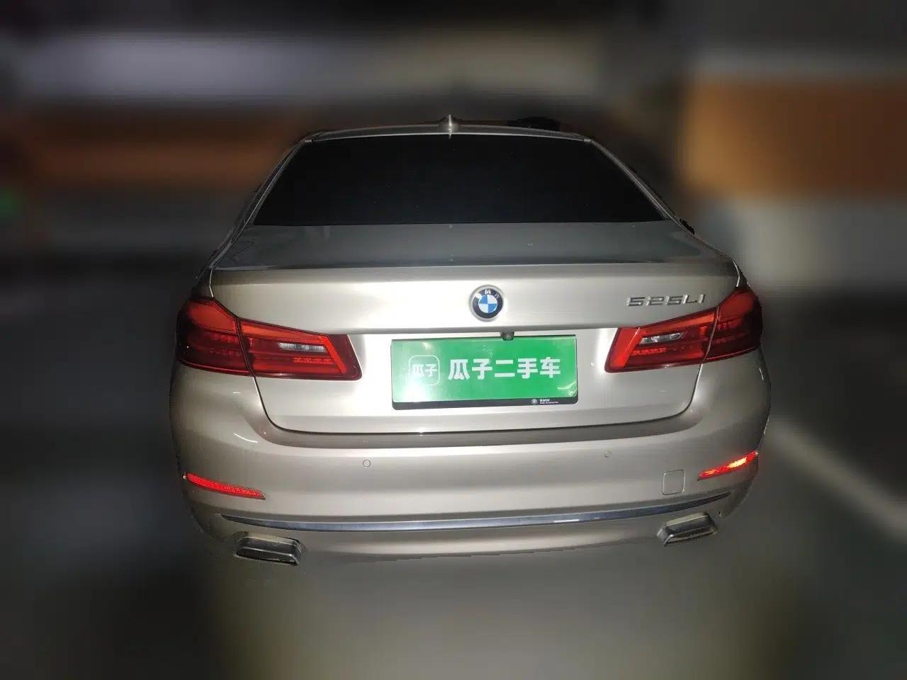 BMW 5 Series 2018 525Li Luxury Package — миниатюра 5
