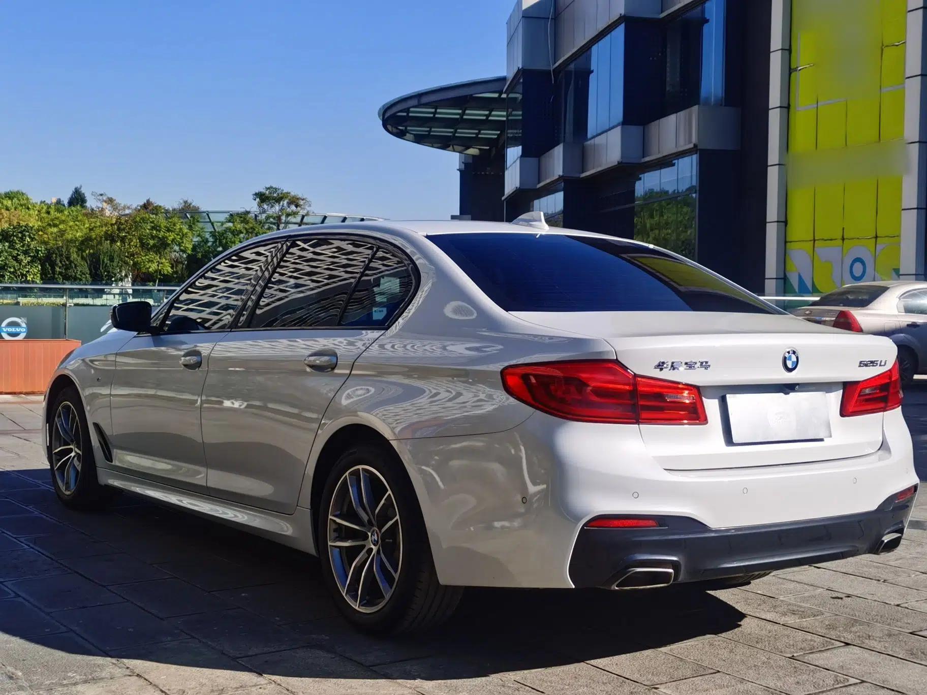 BMW 5 Series 2019 525Li M Sport Package — миниатюра 5